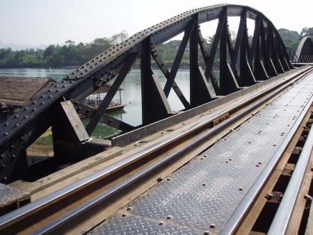 Pont de la rivi�re Kwa�